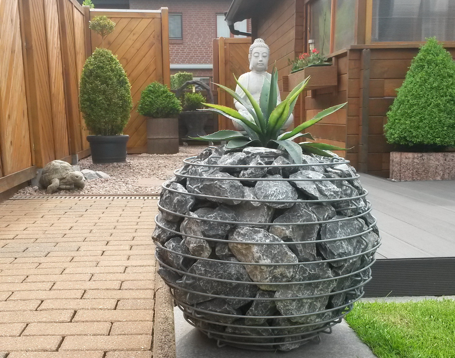 Design Gabionen Kugel