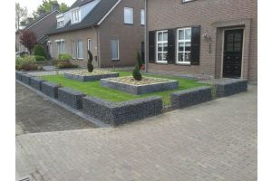 Gabionen mit Basalt Bruchsteine – Gabionen. Gabionen mit Basalt Bruchsteine