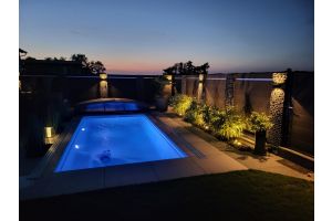 WPC Sichtschutzzaun mit Gabionen mit LED-Beleuchtung – Gabionen LED beleuchtung