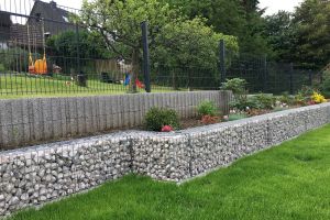 gabionen_bef_llt_mit_weissenbacher_zierkies_1_1 – Bruchsteine