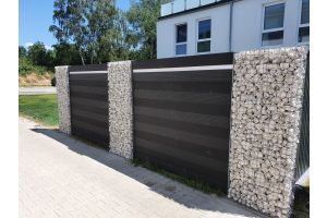 WPC-Sichtschutz – Aufbauteam WPC. WPC-Sichtschutz