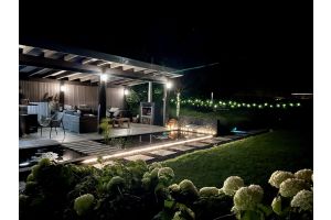 Gabionenkamin Grill und Wasserfall – Wasserfall. Gabionenkamin Grill und Wasserfall