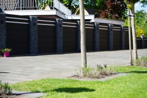 WPC-Sichtschutz – Aufbauteam WPC. WPC-Sichtschutz