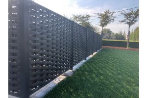 Inspirationsfoto – Kunststoff-Sichtschutzzaun