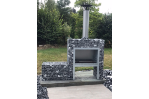 Blockkamin/Grill mit Gabionen – Gartenkamine Inspiration. Blockkamin/Grill mit Gabionen