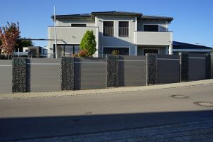 WPC-Sichtschutz – Aufbauteam WPC. WPC-Sichtschutz