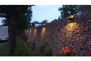 Gabione mit LED-Beleuchtung – Gabionen LED beleuchtung