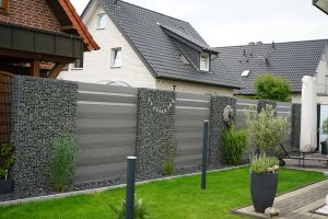 WPC-Sichtschutz – Aufbauteam WPC. WPC-Sichtschutz