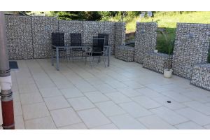 Gabionen mit Yellow Sun – Gabionen. Gabionen mit Yellow Sun