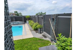 Gabionen mit WPC – WPC-zaun mit Gabionen. Gabionen mit WPC