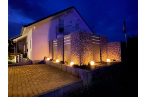 Gabionen Sichtschutz mit Komposit-Sichtschutz – Gabionen. Gabionen Sichtschutz mit Komposit-Sichtschutz