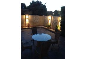 Gabionen mit Yellow Sun – Bruchsteine. Gabionen mit Yellow Sun