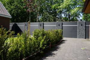 WPC-Sichtschutz – Aufbauteam WPC. WPC-Sichtschutz