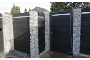 Komposit Sichtschutz mit Gabione – WPC-zaun mit Gabionen. Komposit Sichtschutz mit Gabione